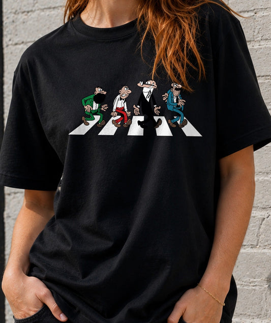 Camiseta TIA Road – Cómic Western y Rock de los 60 (negra)