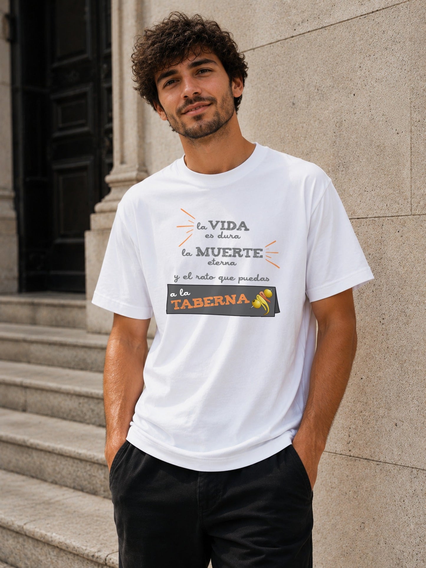 Camiseta con el diseño La Vida Es Dura – Regalo para amantes de la taberna, de Paranoia Records