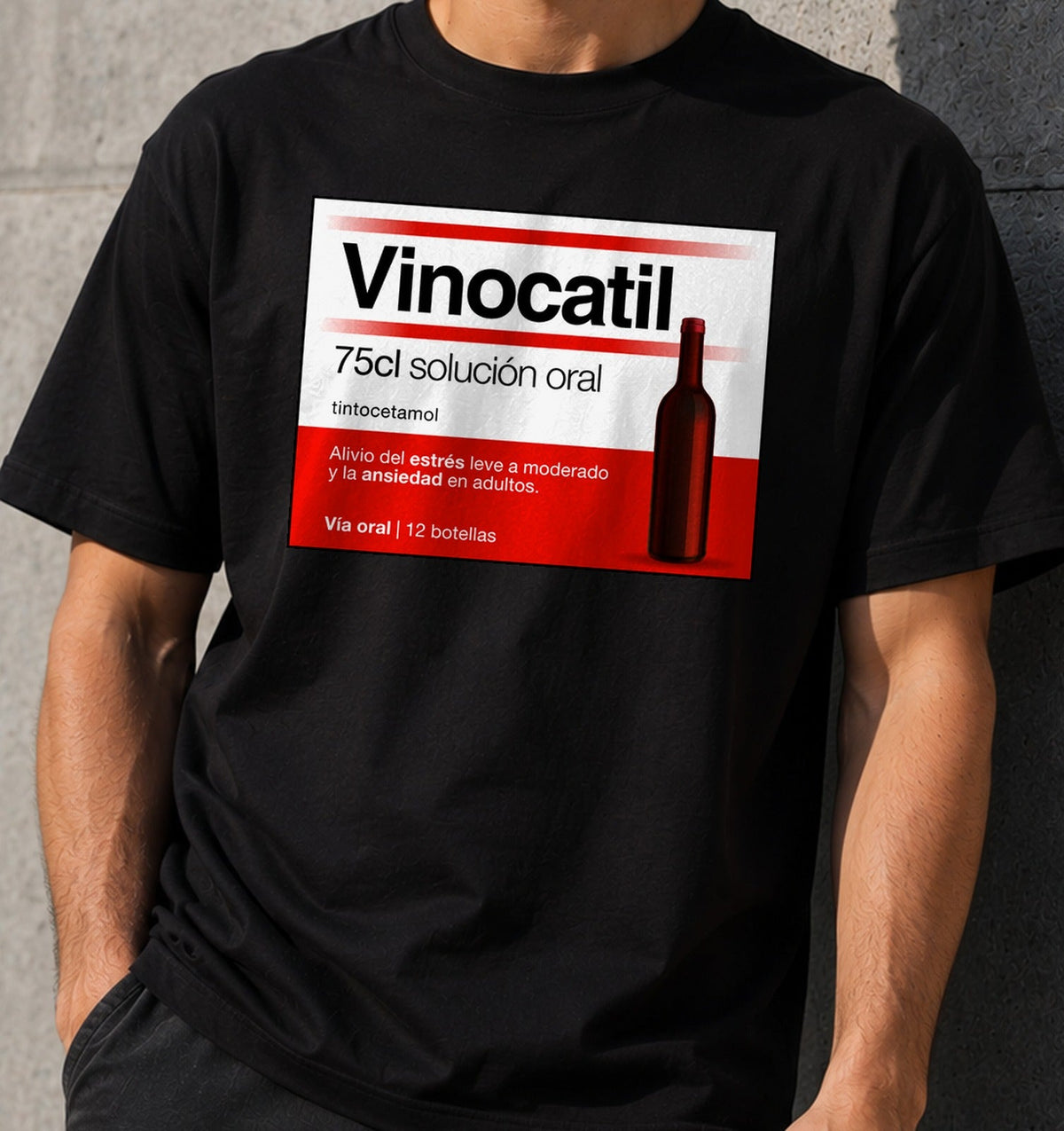 Camiseta Vinocatil – Regalo para amantes del vino (negra)