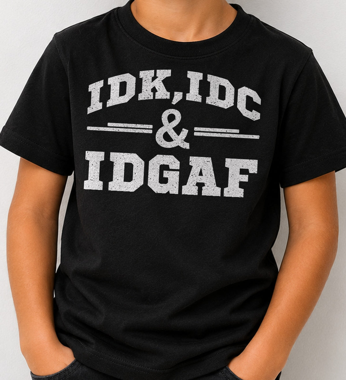 Camiseta niño Idk Idc Idgaf (negra)