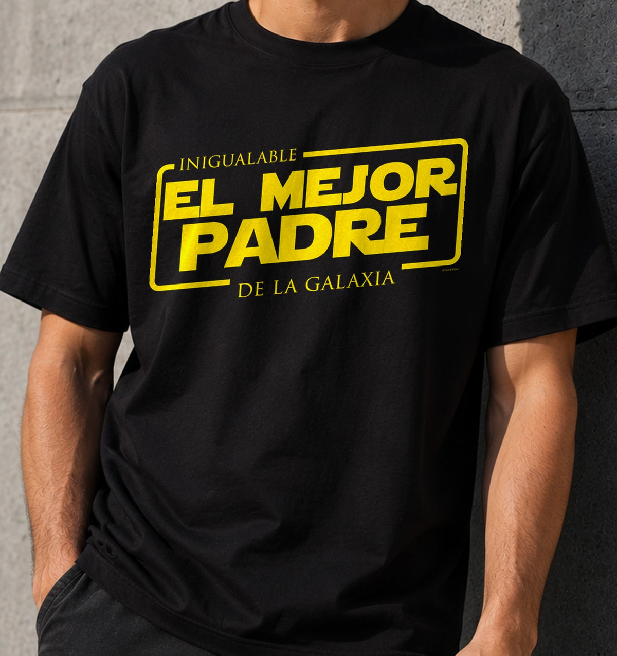 Camiseta El Mejor Padre de la Galaxia (negra)
