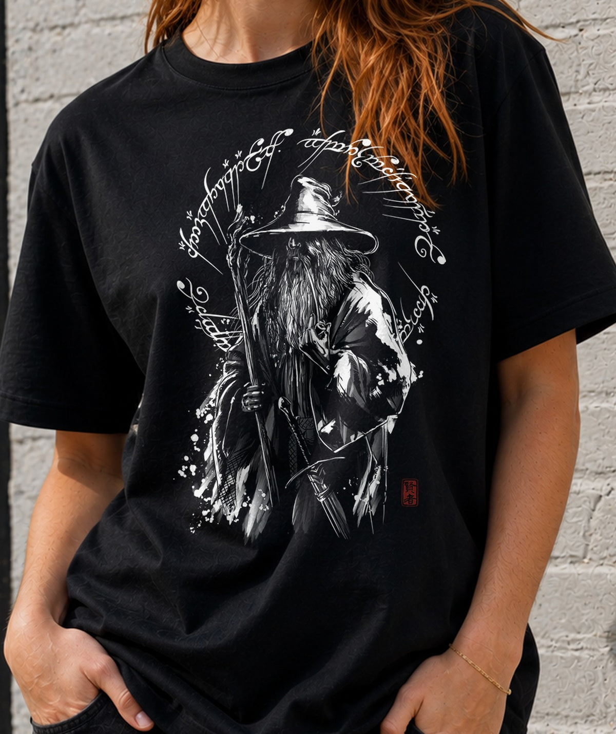 Camiseta mujer Wisdom Beyond Ages (negra)