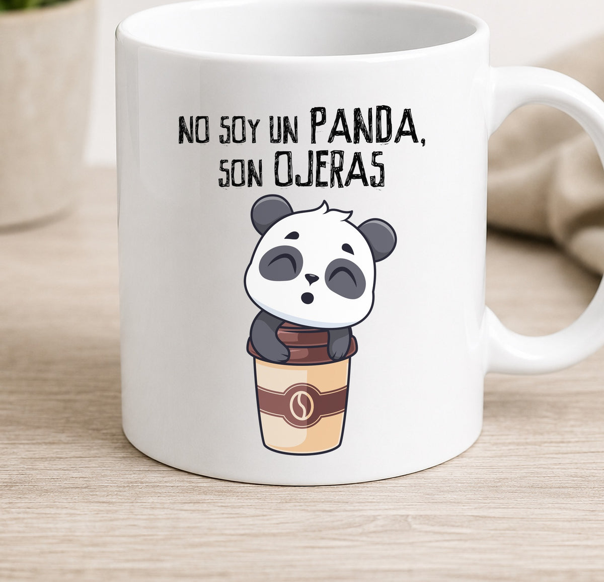 Taza Camiseta NO SOY UN PANDA claro (blanca)