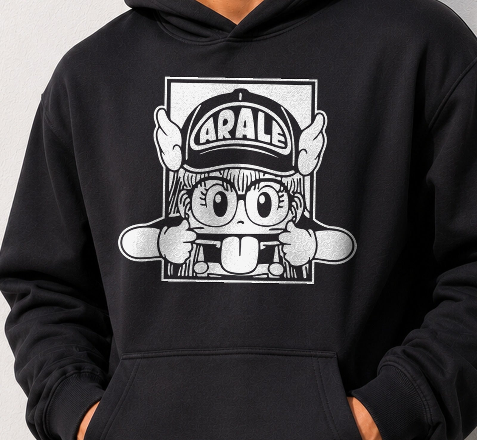 Sudadera Arale – Dr. Slump (negra)