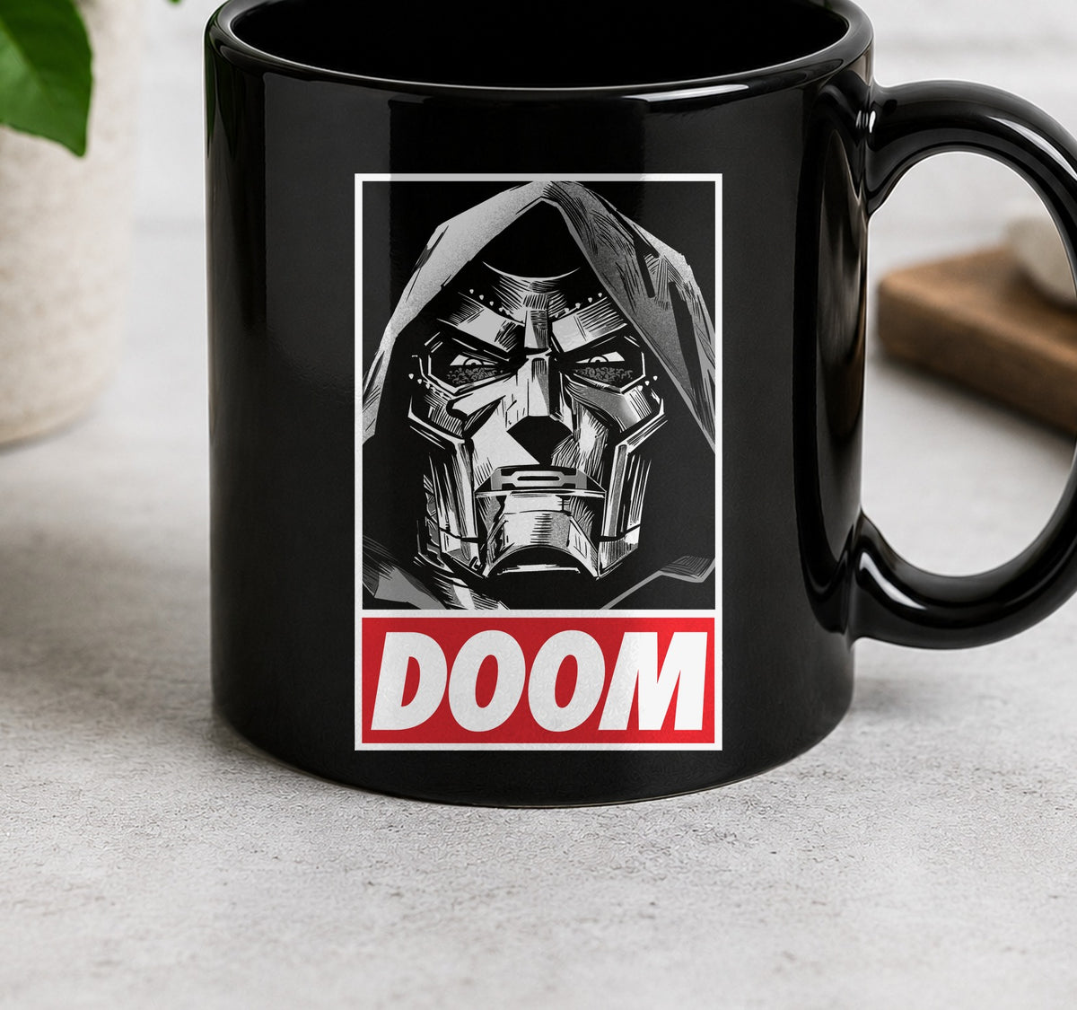 Taza Doom (negra)